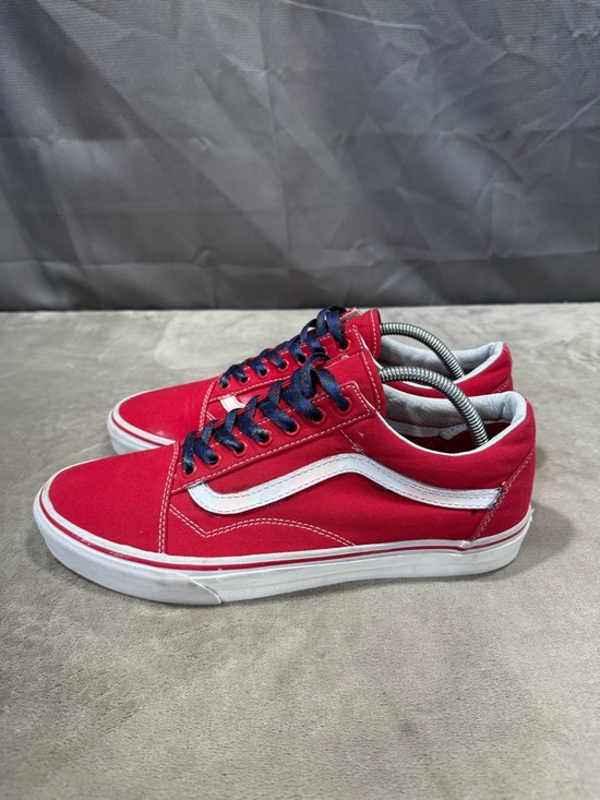 Vans Red & White Old Skool Sneakers - Picture 2 of 11